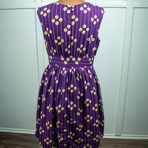 Emily & Fin Purple Floral Cotton Fit & Flare Dress M Lined Pockets Keyhole Back - Picture 4 of 10